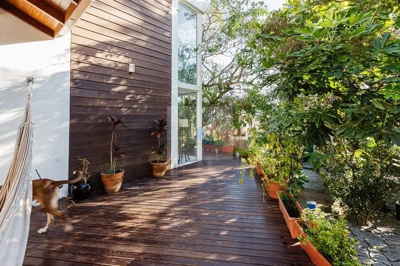 Casa com 3 quartos e 410,00m² em Sambaqui: 34ª foto da galeria de imagens do imóvel