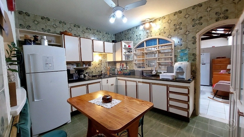 Casa Residencial de 260m² com 4 quartos na Trindade: 8ª foto da galeria de imagens do imóvel