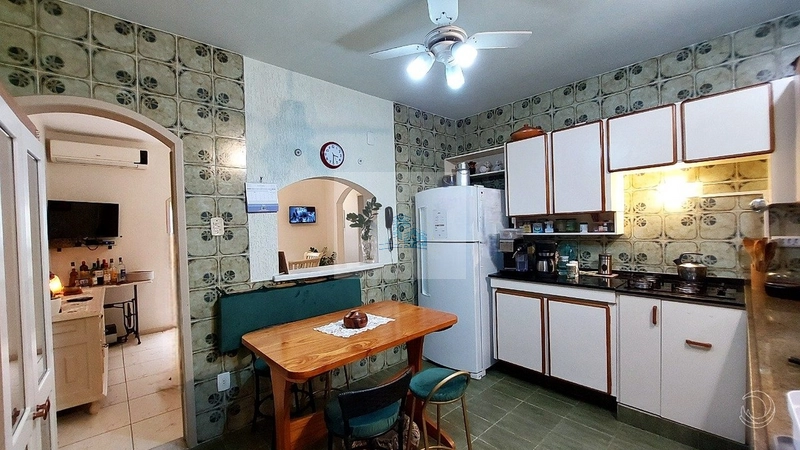 Casa Residencial de 260m² com 4 quartos na Trindade: 9ª foto da galeria de imagens do imóvel