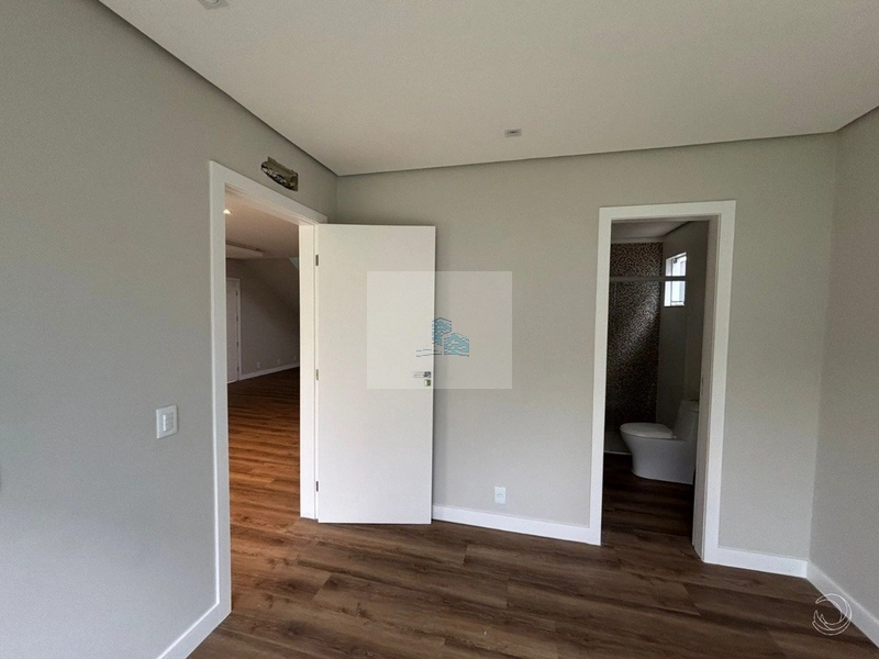 Casa Residencial de 245m² com 4 Quartos na Pedra Branca: 27ª foto da galeria de imagens do imóvel