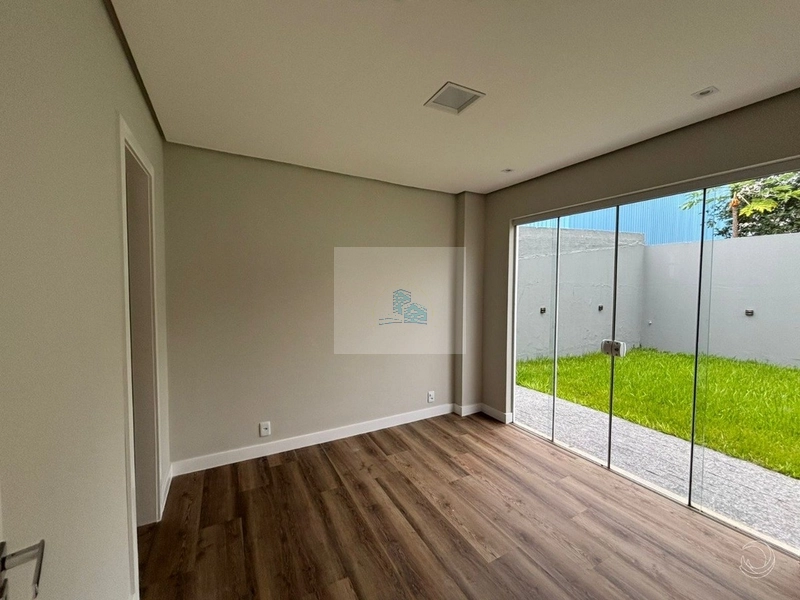 Casa Residencial de 245m² com 4 Quartos na Pedra Branca: 23ª foto da galeria de imagens do imóvel