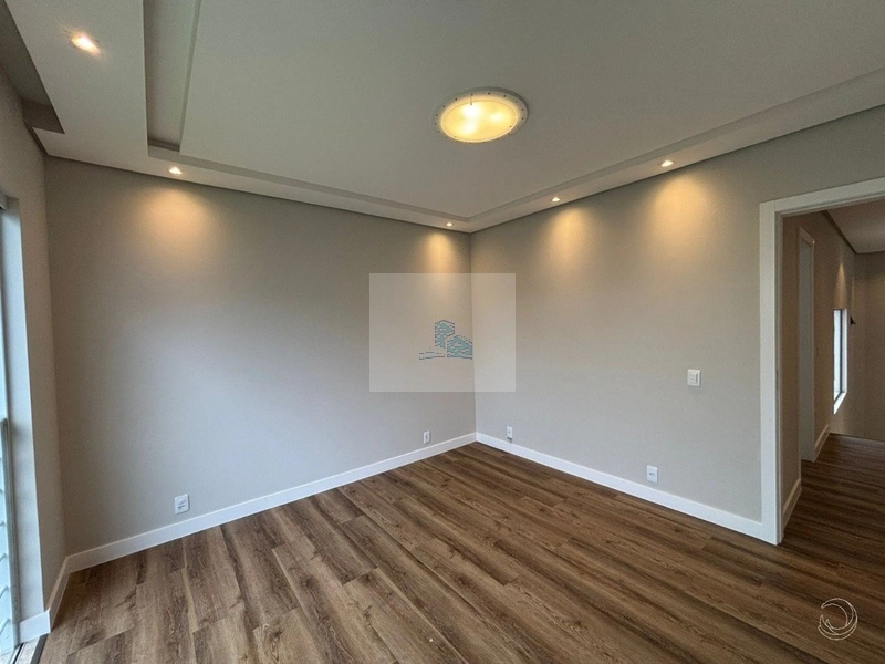 Casa Residencial de 245m² com 4 Quartos na Pedra Branca: 12ª foto da galeria de imagens do imóvel
