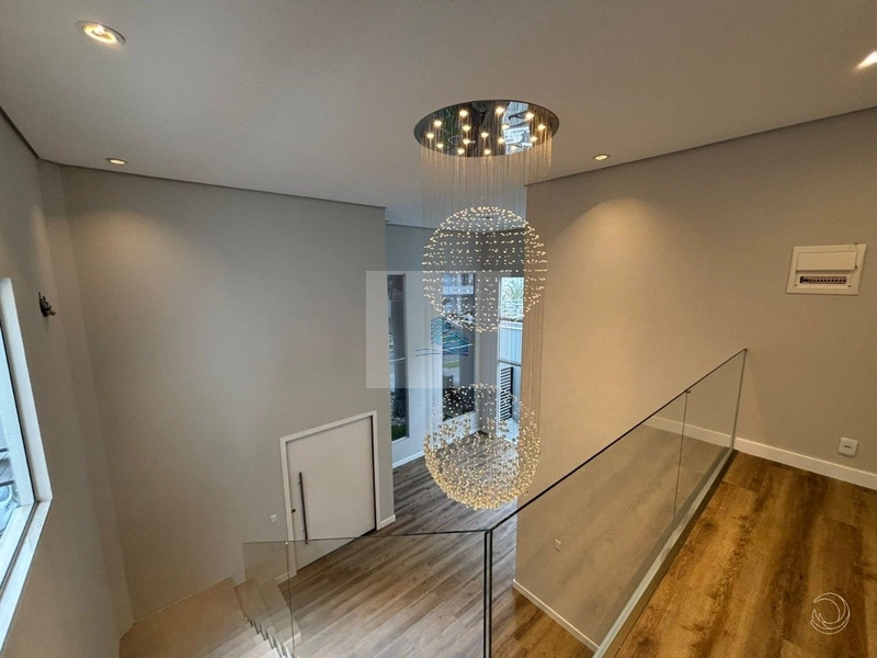 Casa Residencial de 245m² com 4 Quartos na Pedra Branca: 9ª foto da galeria de imagens do imóvel