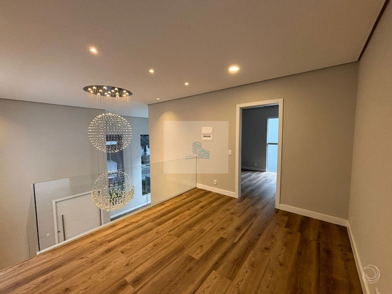 Casa Residencial de 245m² com 4 Quartos na Pedra Branca: 10ª foto da galeria de imagens do imóvel