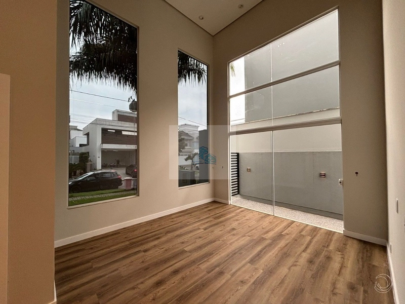 Casa Residencial de 245m² com 4 Quartos na Pedra Branca: 4ª foto da galeria de imagens do imóvel