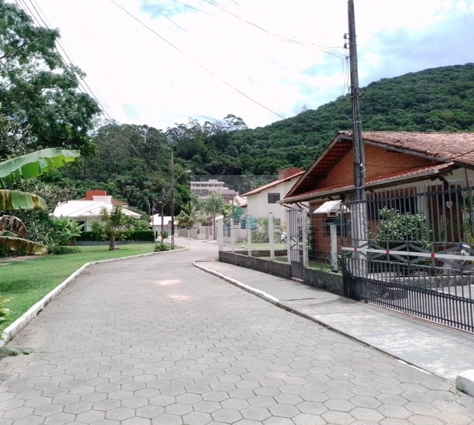 Terreno a venda condominio Gralha Azul no Sambaqui: 5ª foto da galeria de imagens do imóvel