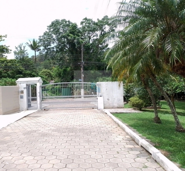 Terreno a venda condominio Gralha Azul no Sambaqui: 4ª foto da galeria de imagens do imóvel