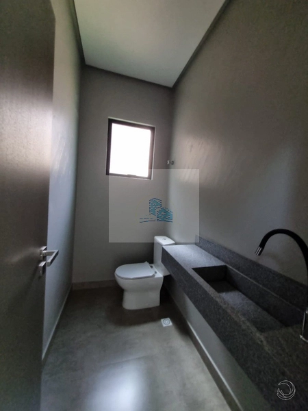 Casa com 360m² e 3 suítes no Córrego Grande: 4ª foto da galeria de imagens do imóvel