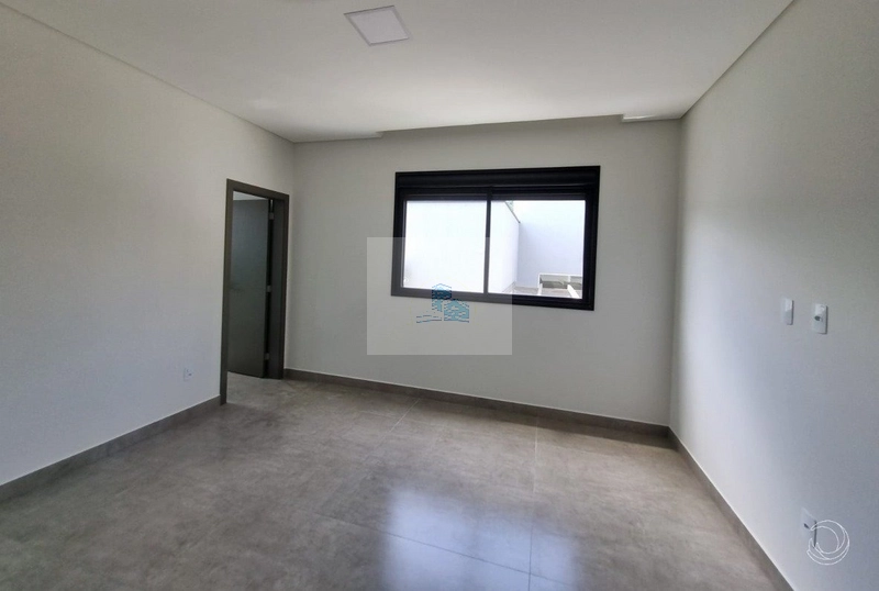 Casa com 360m² e 3 suítes no Córrego Grande: 14ª foto da galeria de imagens do imóvel