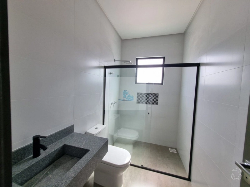 Casa com 360m² e 3 suítes no Córrego Grande: 15ª foto da galeria de imagens do imóvel