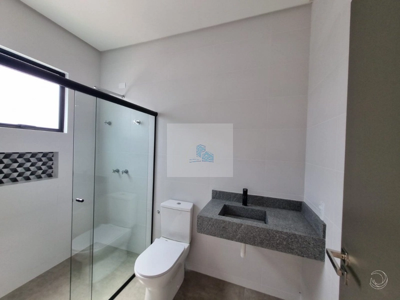 Casa com 360m² e 3 suítes no Córrego Grande: 13ª foto da galeria de imagens do imóvel
