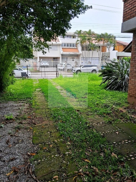 Terreno de 583m² na Santa Mônica: 9ª foto da galeria de imagens do imóvel