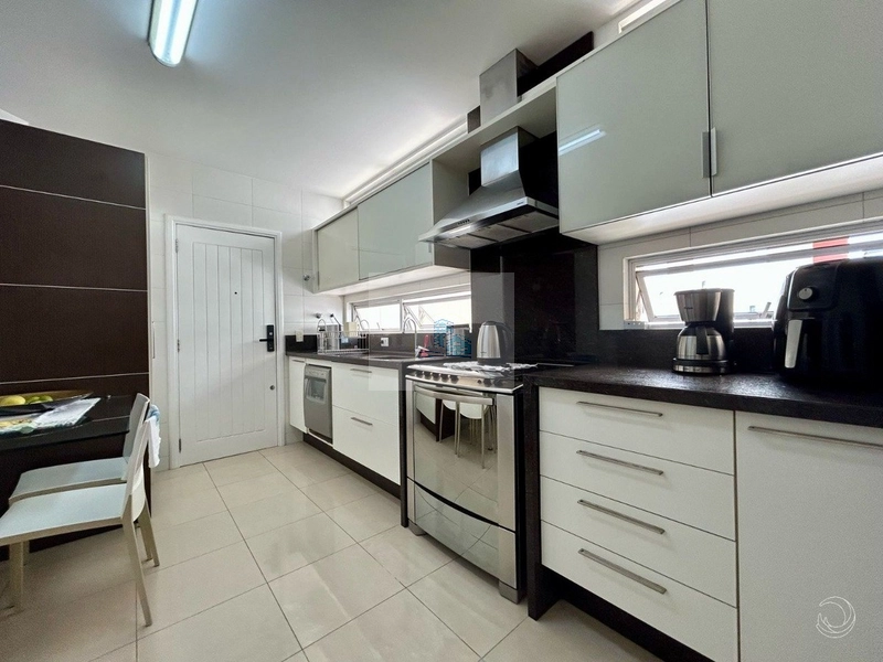 Apartamento de 226m² com 4 Quartos no Centro: 23ª foto da galeria de imagens do imóvel