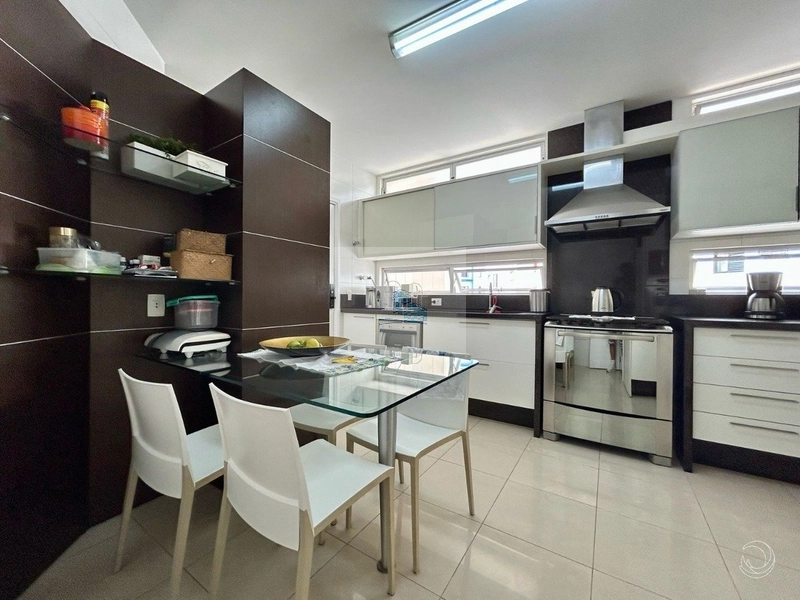 Apartamento de 226m² com 4 Quartos no Centro: 24ª foto da galeria de imagens do imóvel