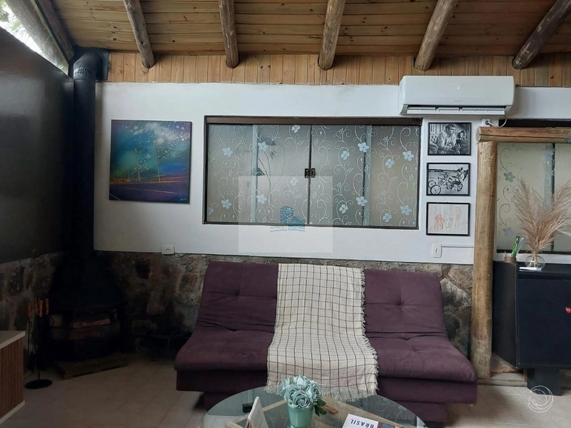 Casa residencial com 4 quartos no Sambaqui, Florianópolis.: 3ª foto da galeria de imagens do imóvel