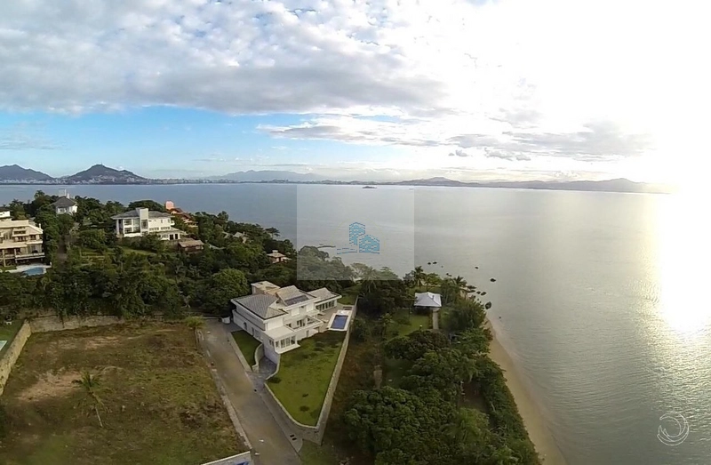 Terreno de 631,66m² no Cacupé: 2ª foto da galeria de imagens do imóvel