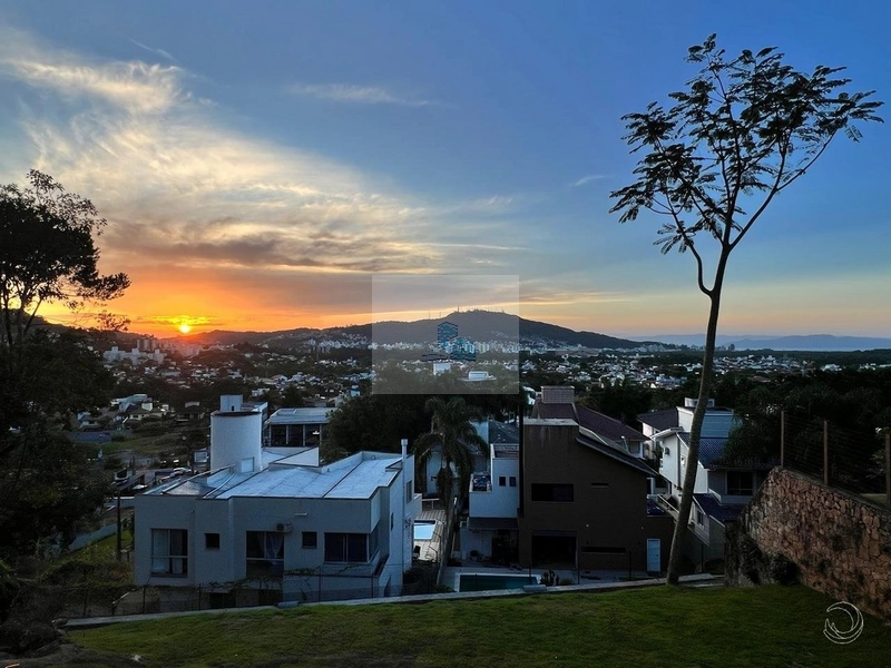 Terreno condominio fechado a venda no Corrego Grande: 3ª foto da galeria de imagens do imóvel