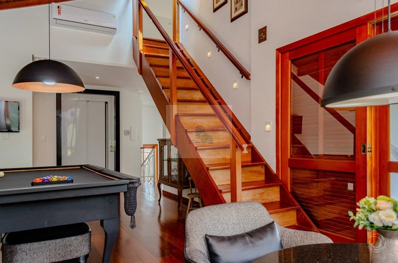 Casa de 507,06m² com 4 quartos sendo3 suítes no Itacorubi: 10ª foto da galeria de imagens do imóvel