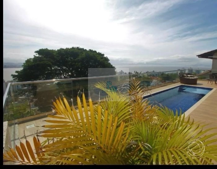 Casa de 370m² com 4 quartos sendo 2 suítes no Centro: 8ª foto da galeria de imagens do imóvel