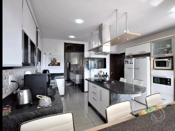 Casa de 370m² com 4 quartos sendo 2 suítes no Centro: 13ª foto da galeria de imagens do imóvel