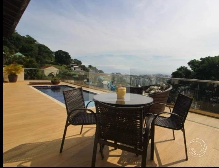 Casa de 370m² com 4 quartos sendo 2 suítes no Centro: 11ª foto da galeria de imagens do imóvel