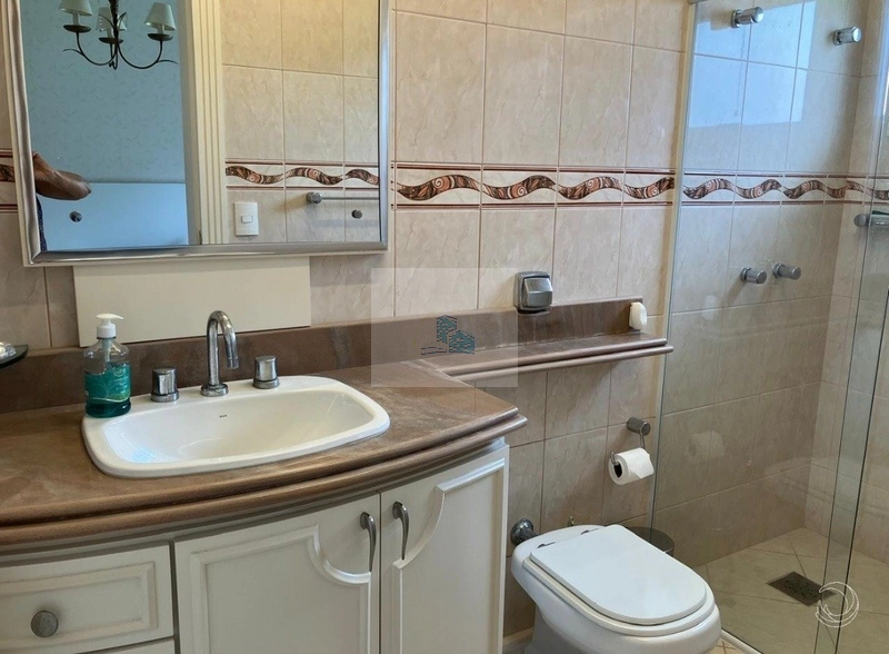 Casa residencial de alto padrão com 5 quartos em Jurerê Internacional,: 26ª foto da galeria de imagens do imóvel