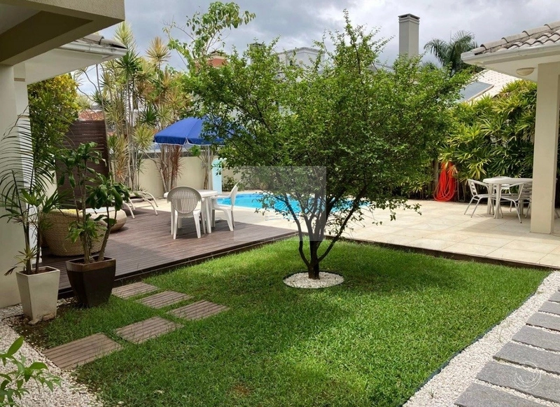 Casa residencial de alto padrão com 5 quartos em Jurerê Internacional,: 36ª foto da galeria de imagens do imóvel
