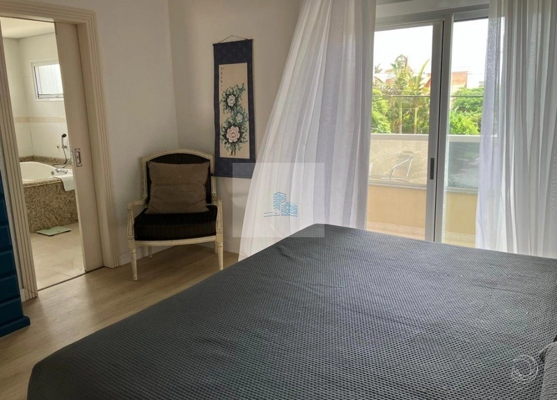 Casa residencial de alto padrão com 5 quartos em Jurerê Internacional,: 25ª foto da galeria de imagens do imóvel