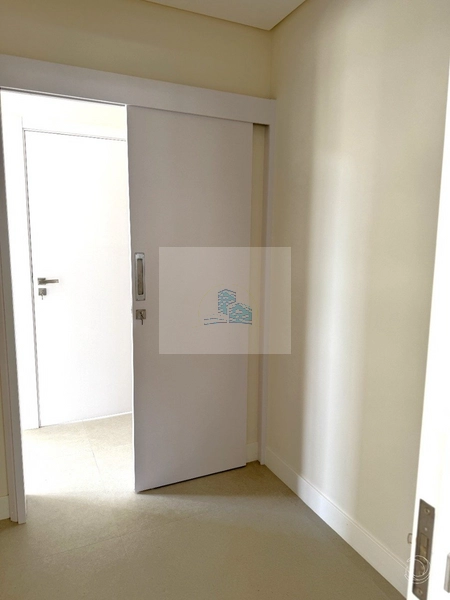 Casa de 341,60m² com 4 suítes em Ratones: 10ª foto da galeria de imagens do imóvel