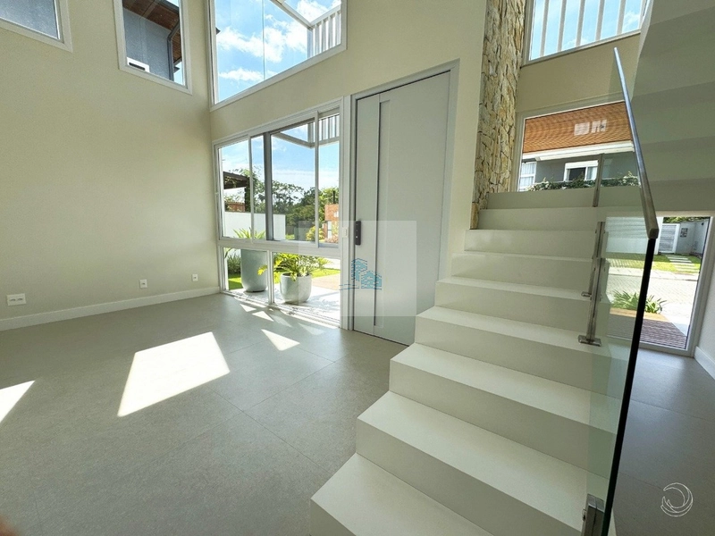 Casa de 341,60m² com 4 suítes em Ratones: 17ª foto da galeria de imagens do imóvel