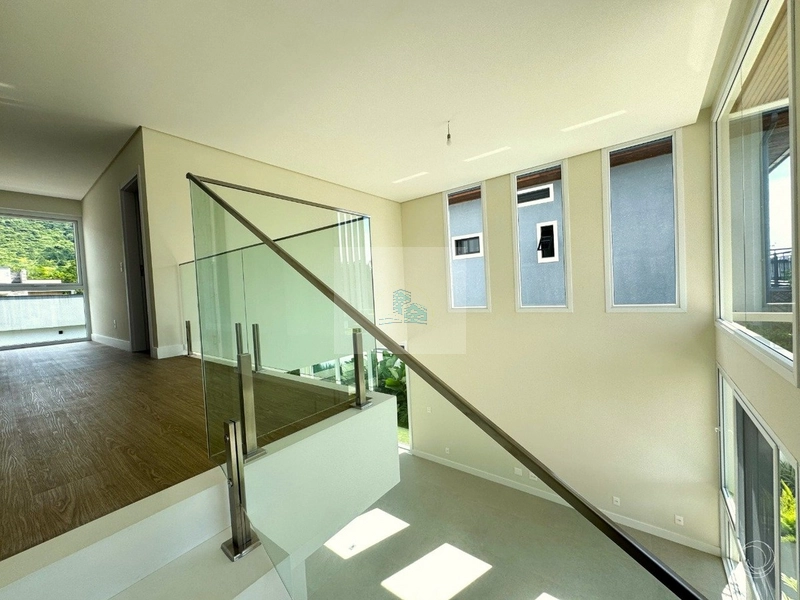 Casa de 341,60m² com 4 suítes em Ratones: 19ª foto da galeria de imagens do imóvel