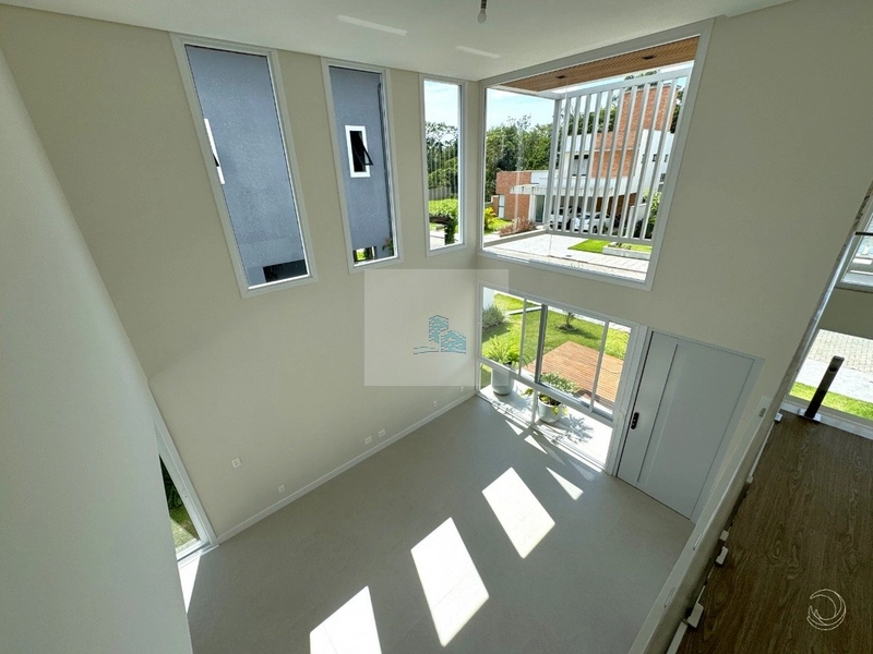 Casa de 341,60m² com 4 suítes em Ratones: 21ª foto da galeria de imagens do imóvel