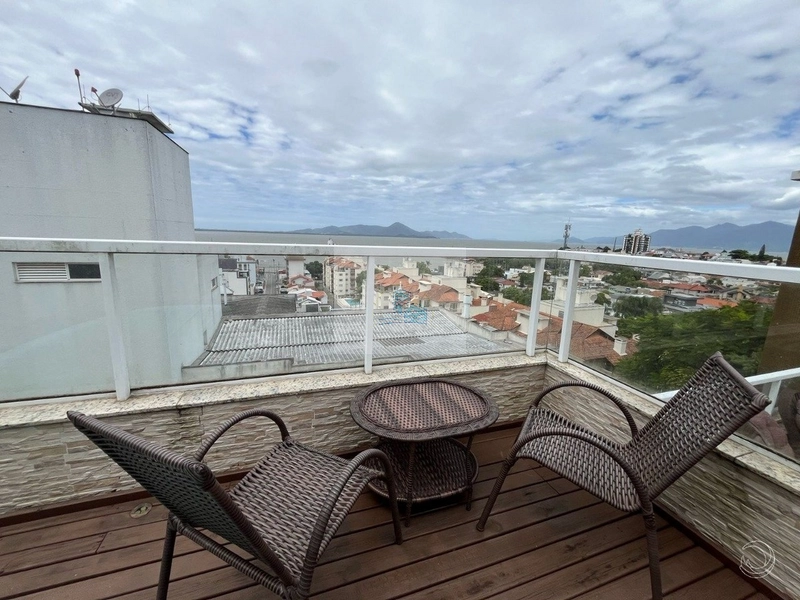 Duplex de 180,76m² com 2 quartos sendo 1 suíte em Coqueiros: 20ª foto da galeria de imagens do imóvel