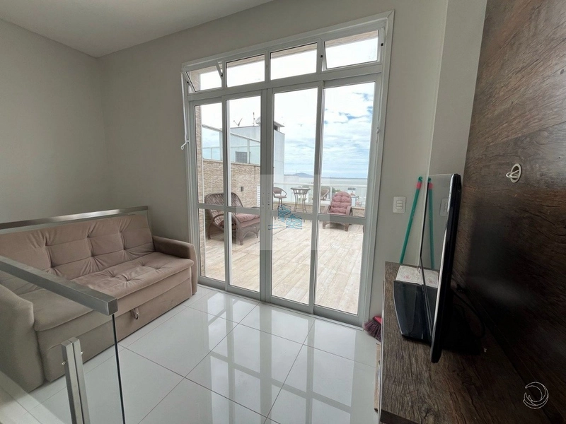 Duplex de 180,76m² com 2 quartos sendo 1 suíte em Coqueiros: 18ª foto da galeria de imagens do imóvel