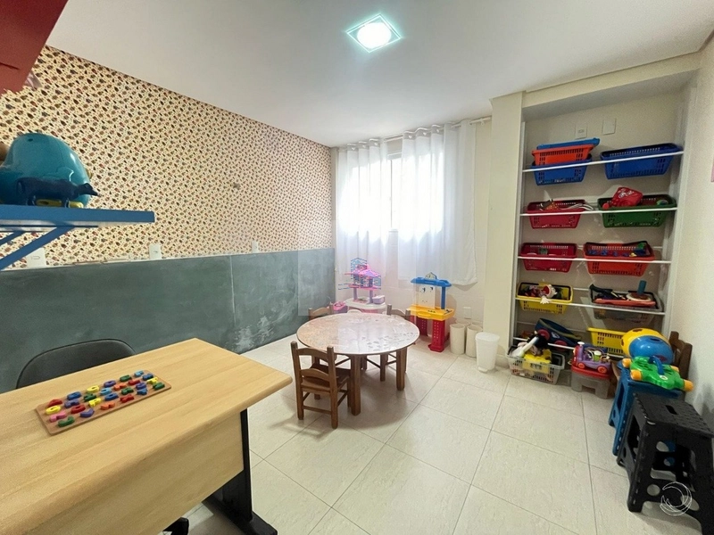Duplex de 180,76m² com 2 quartos sendo 1 suíte em Coqueiros: 28ª foto da galeria de imagens do imóvel