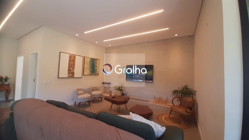 Casa à venda 4 suítes em Florianópolis - Cond Roland Garros: 7ª foto da galeria de imagens do imóvel