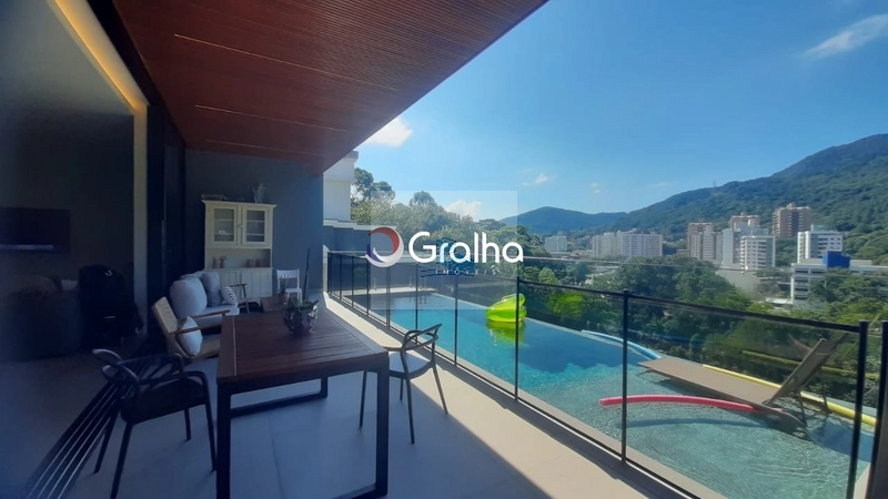 Casa à venda 4 suítes em Florianópolis - Cond Roland Garros: 13ª foto da galeria de imagens do imóvel
