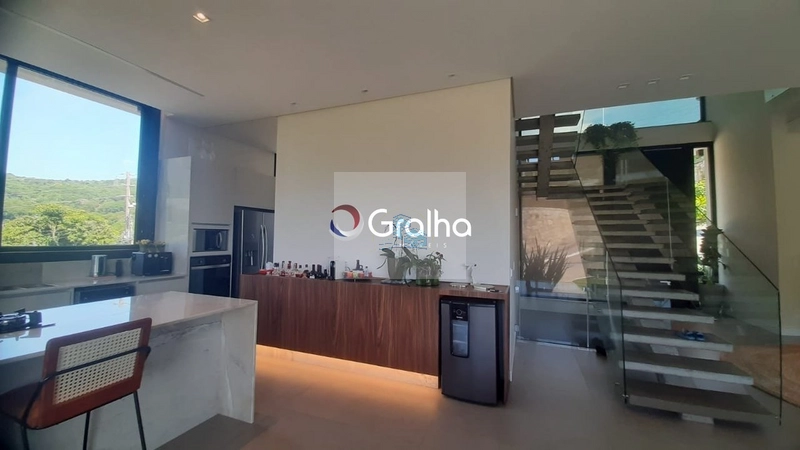 Casa à venda 4 suítes em Florianópolis - Cond Roland Garros: 15ª foto da galeria de imagens do imóvel