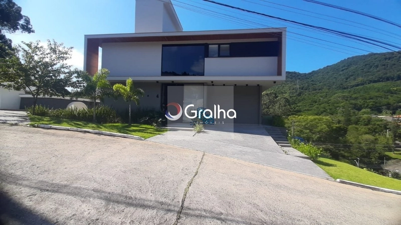 Casa à venda 4 suítes em Florianópolis - Cond Roland Garros: 2ª foto da galeria de imagens do imóvel