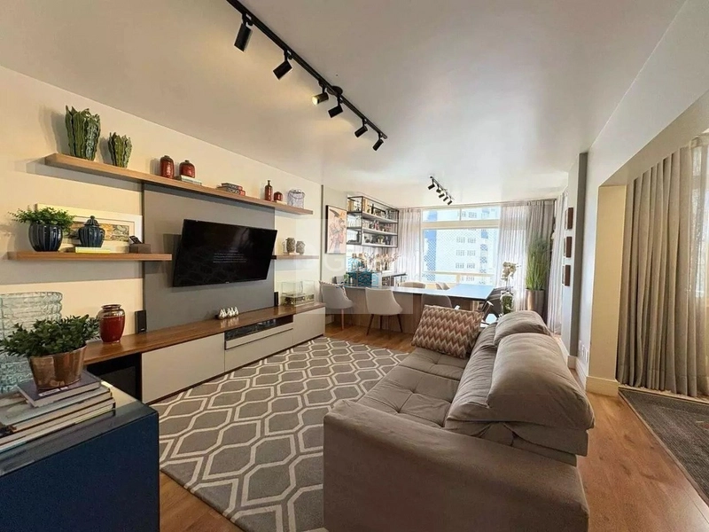 Apartamento de 229m² com 3 quartos sendo 1 suíte no Centro: 1ª foto da galeria de imagens do imóvel