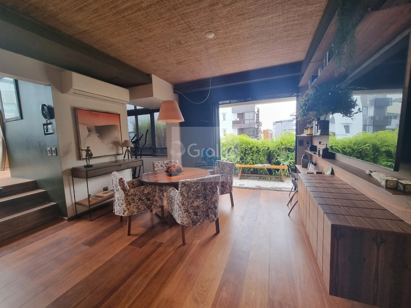 Cobertura de 303m² com 4 quartos sendo 2 suítes na Agronômica: 28ª foto da galeria de imagens do imóvel