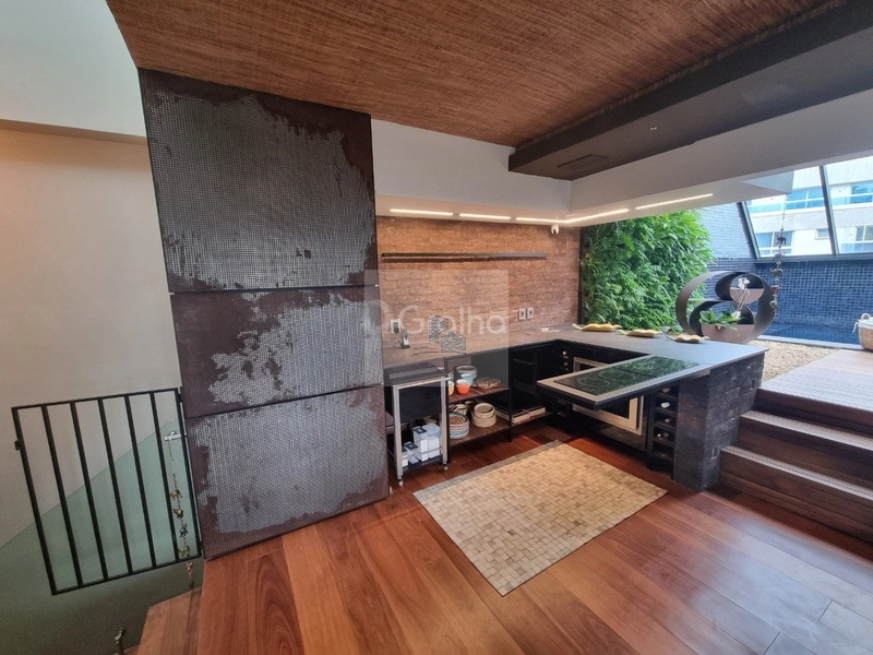 Cobertura de 303m² com 4 quartos sendo 2 suítes na Agronômica: 27ª foto da galeria de imagens do imóvel