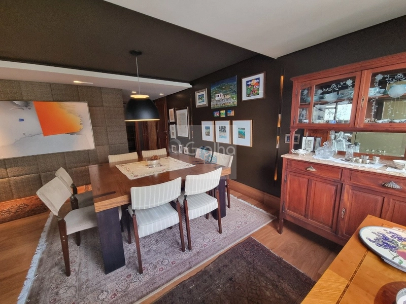 Cobertura de 303m² com 4 quartos sendo 2 suítes na Agronômica: 1ª foto da galeria de imagens do imóvel
