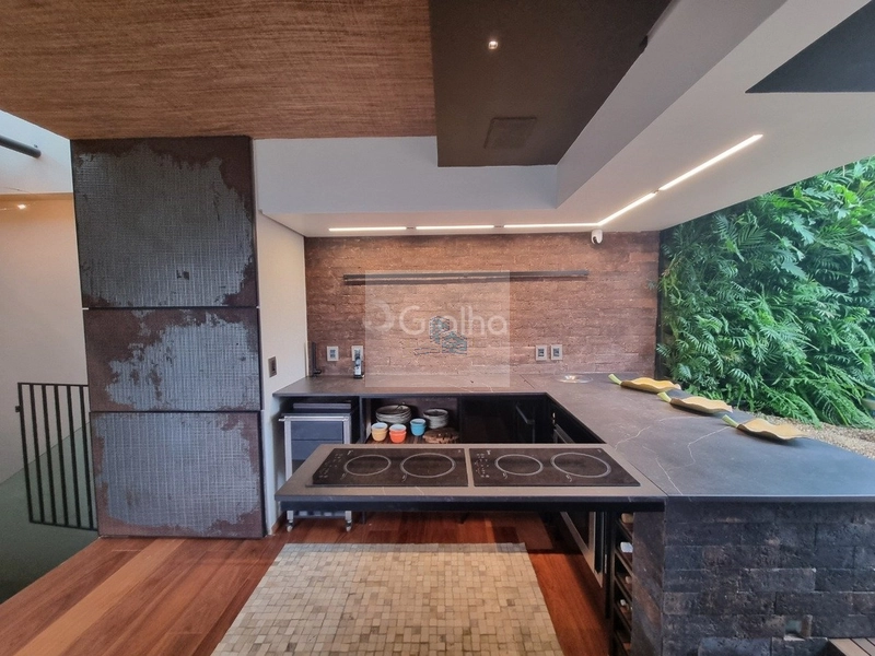 Cobertura de 303m² com 4 quartos sendo 2 suítes na Agronômica: 29ª foto da galeria de imagens do imóvel