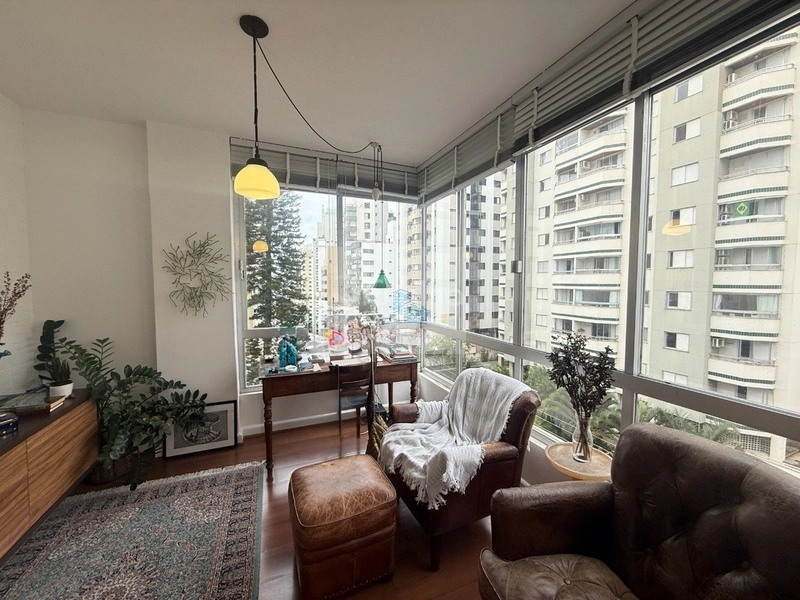 Apartamento de 140m² com 3 quartos sendo 1 suíte no Centro: 2ª foto da galeria de imagens do imóvel