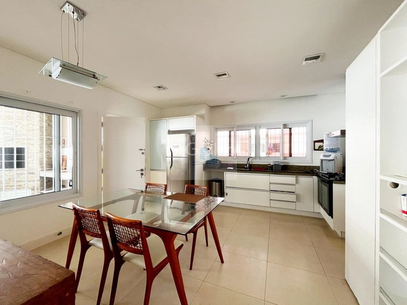Casa de 551m² com 5 suítes em Jurerê: 28ª foto da galeria de imagens do imóvel