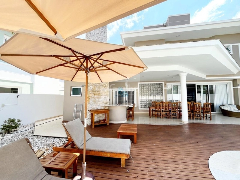 Casa de 551m² com 5 suítes em Jurerê: 33ª foto da galeria de imagens do imóvel