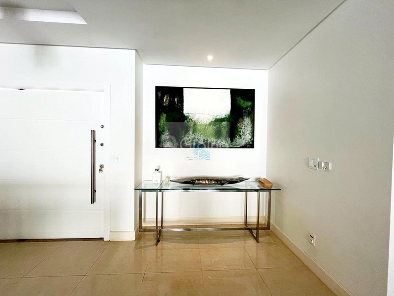 Casa de 551m² com 5 suítes em Jurerê: 8ª foto da galeria de imagens do imóvel