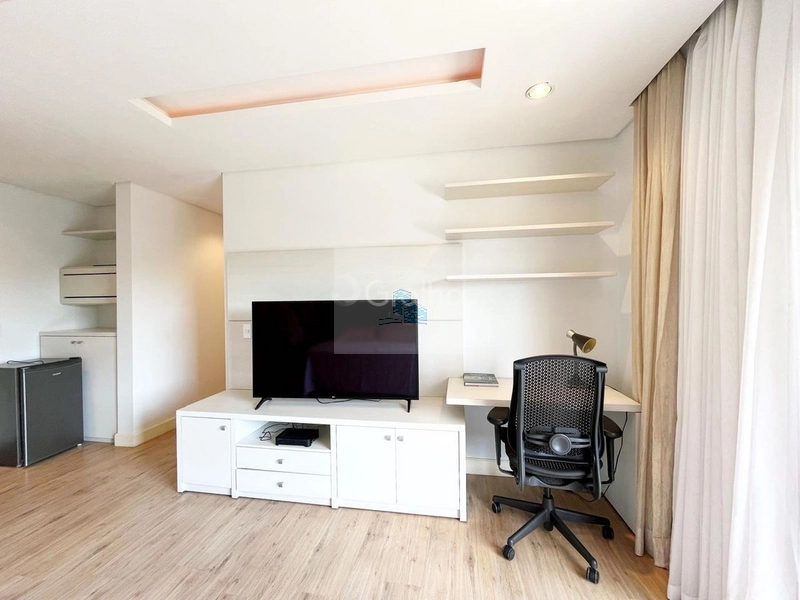 Casa de 551m² com 5 suítes em Jurerê: 13ª foto da galeria de imagens do imóvel