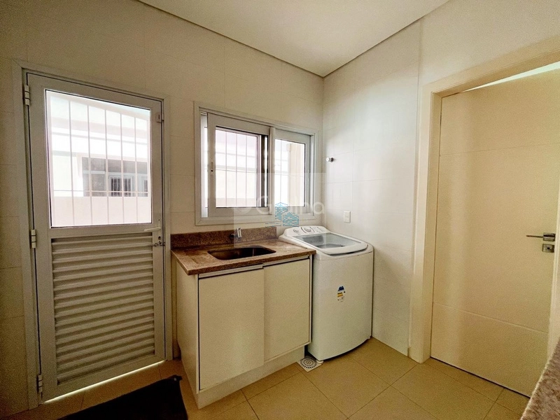 Casa de 551m² com 5 suítes em Jurerê: 30ª foto da galeria de imagens do imóvel